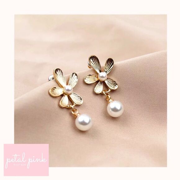 Goldtone Flower and Simulated Pearl Drop Earrings Minimal - Picture 1 of 5